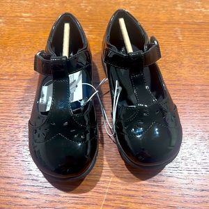 Patent leather Mary Jane shoes